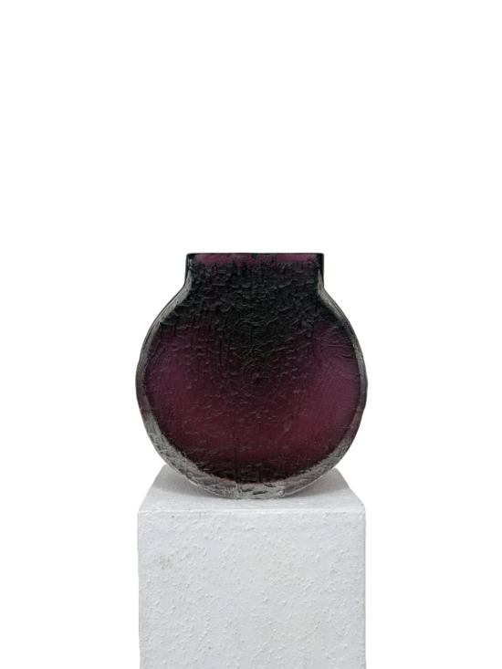 Sebastian Kitzberger: Wooden vase fialová